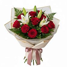 Букет цветов из:  Лилии и Розы в Златоусте