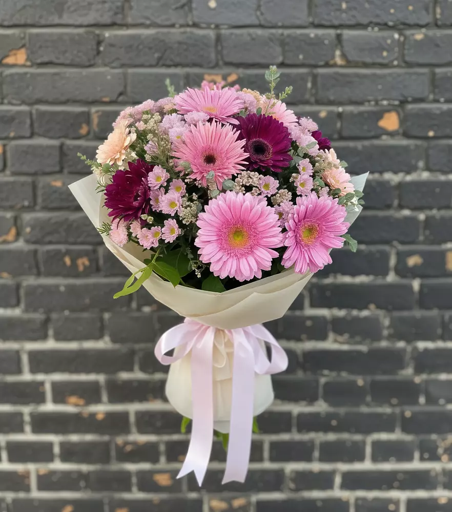 Букет цветов из: Герберы и Хризантемы в Златоусте