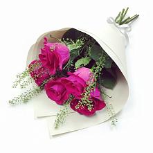 Букет цветов из:  Розы в Златоусте