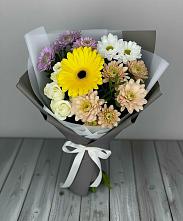 Букет цветов из:  Розы, Герберы и Хризантемы в Златоусте