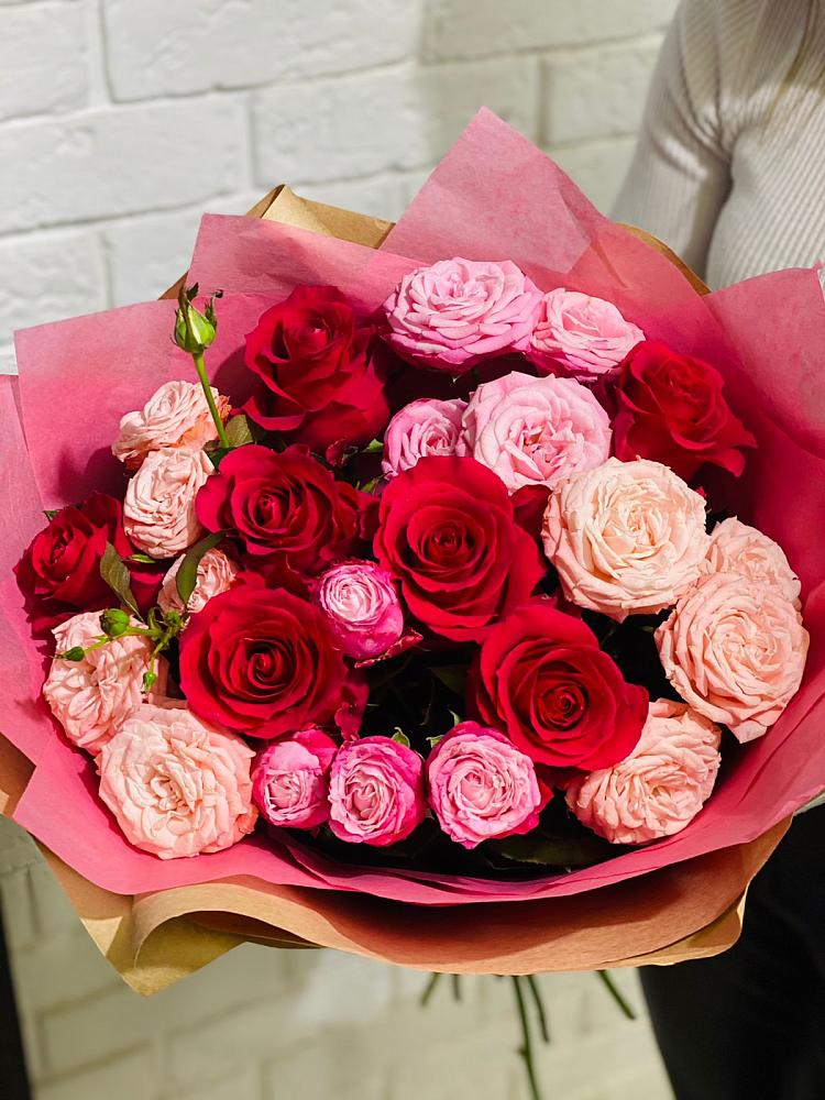 Букет цветов из: Розы в Златоусте