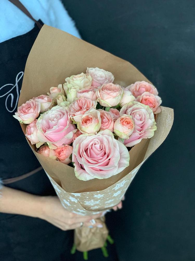 Букет цветов из: Хризантемы и Розы в Златоусте