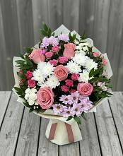 Букет цветов из:  Альстромерии, Гвоздики, Розы и Хризантемы в Златоусте