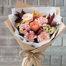 Букет цветов из:  Гвоздики, Хризантемы и Розы в Златоусте