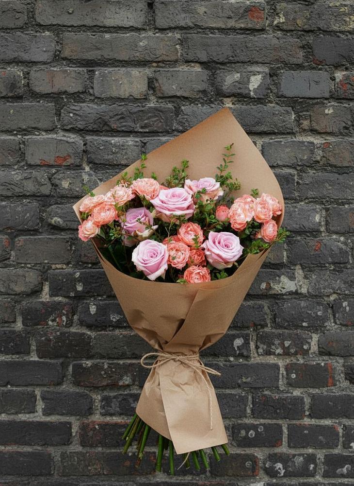 Букет цветов из: Розы в Златоусте