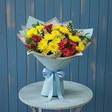 Букет цветов из:  Альстромерии и Хризантемы в Златоусте