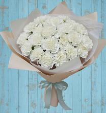 Букет цветов из:  Гвоздики в Златоусте