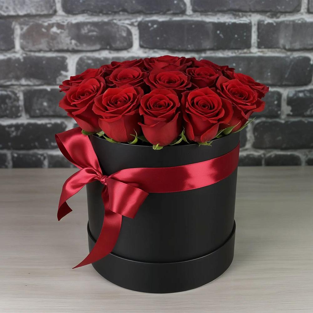 Цветочная композиция из Розы в шляпной коробке в Златоусте