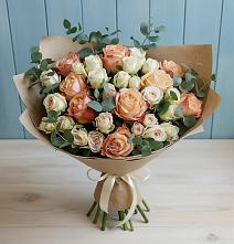 Букет цветов из:  Альстромерии и Розы в Златоусте