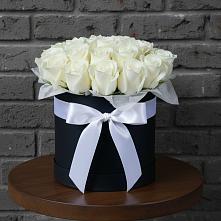 Цветочная композиция из Розы в шляпной коробке в Златоусте